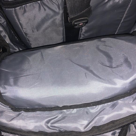 Swiss Gear made by Swiss Army backpack - Picture 3 of 4